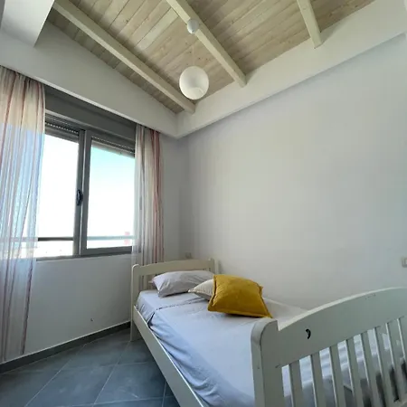 Perla Marina House *